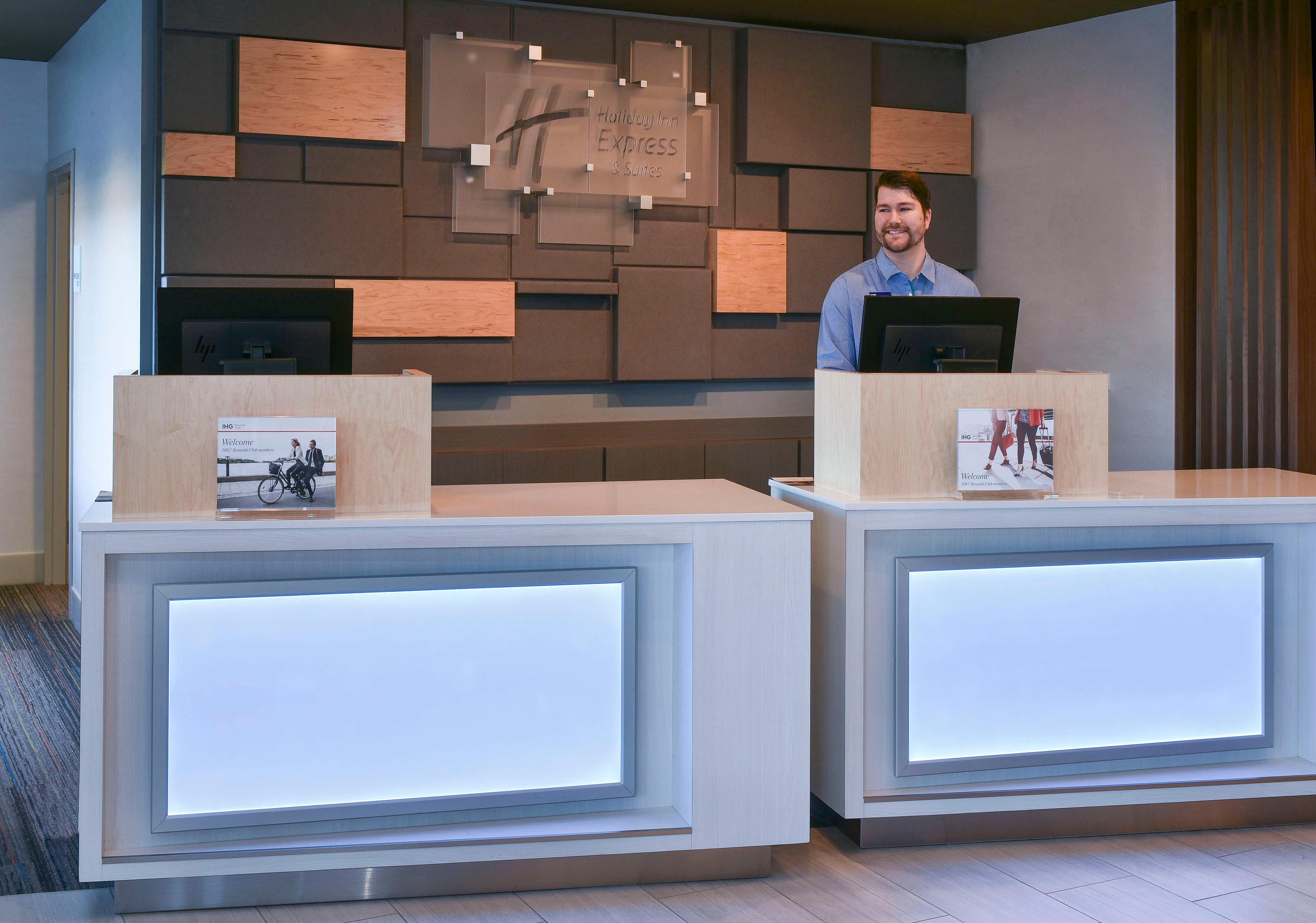 Holiday Inn Express & Suites - Madisonville By Ihg Exterior foto